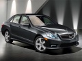Игри E-Class Sedan Puzzle
