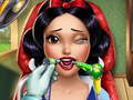 Игри Snow White Real Dentist